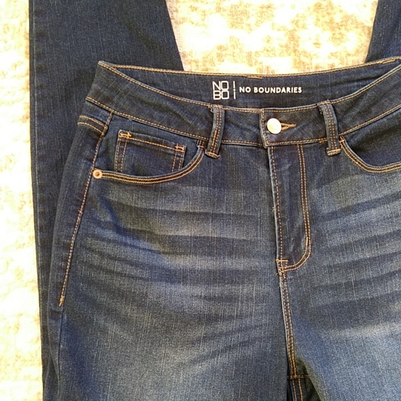No Boundaries High Rise Distressed Jeans Junior 7 Blue - Picture 9 of 14